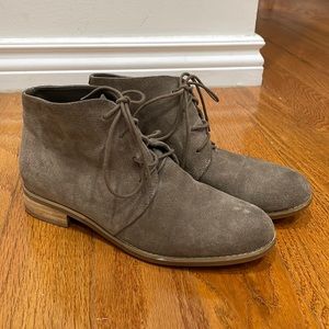 Blondo Waterproof Lace Up Booties